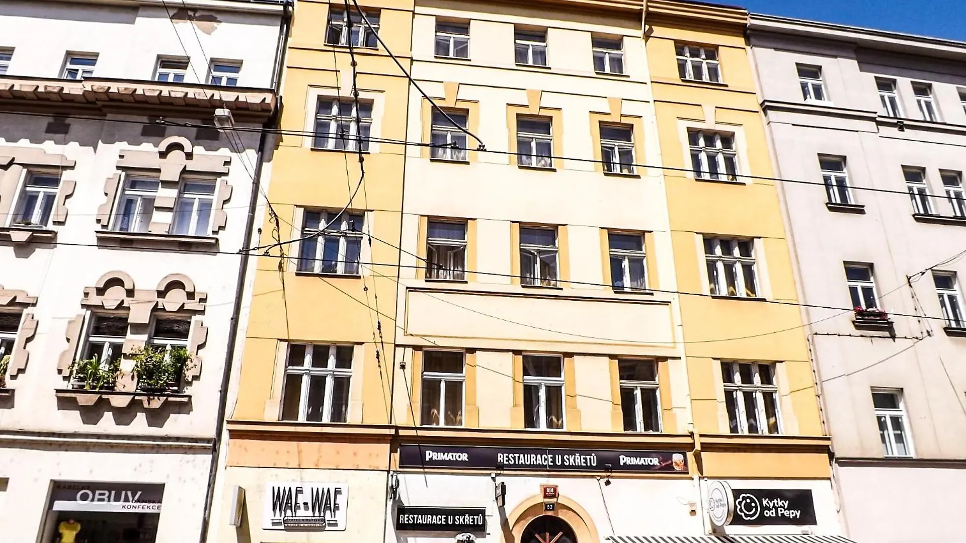 Sunny Room H1 Praha 0*,  Česká republika