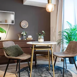 Apartamento Cozy Modern In Prague's Absolute Center, Praga